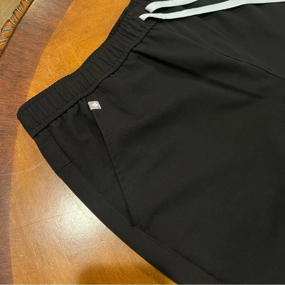 FIGS Men’s Tansen Jogger Scrub Pants Black XLT XL Tall Slim Fit Elastic Waist